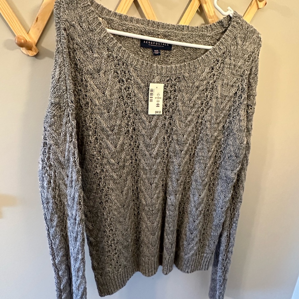 Sweater, size medium M, NWT, Aeropostale. Gray cable knit